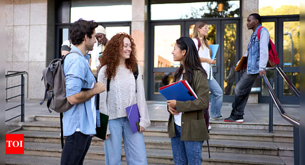 Where are Harvard students ending up? From Ivy halls to Wall Street and Silicon Valley Where are Harvard students ending up? From Ivy halls to Wall Street and Silicon Valley